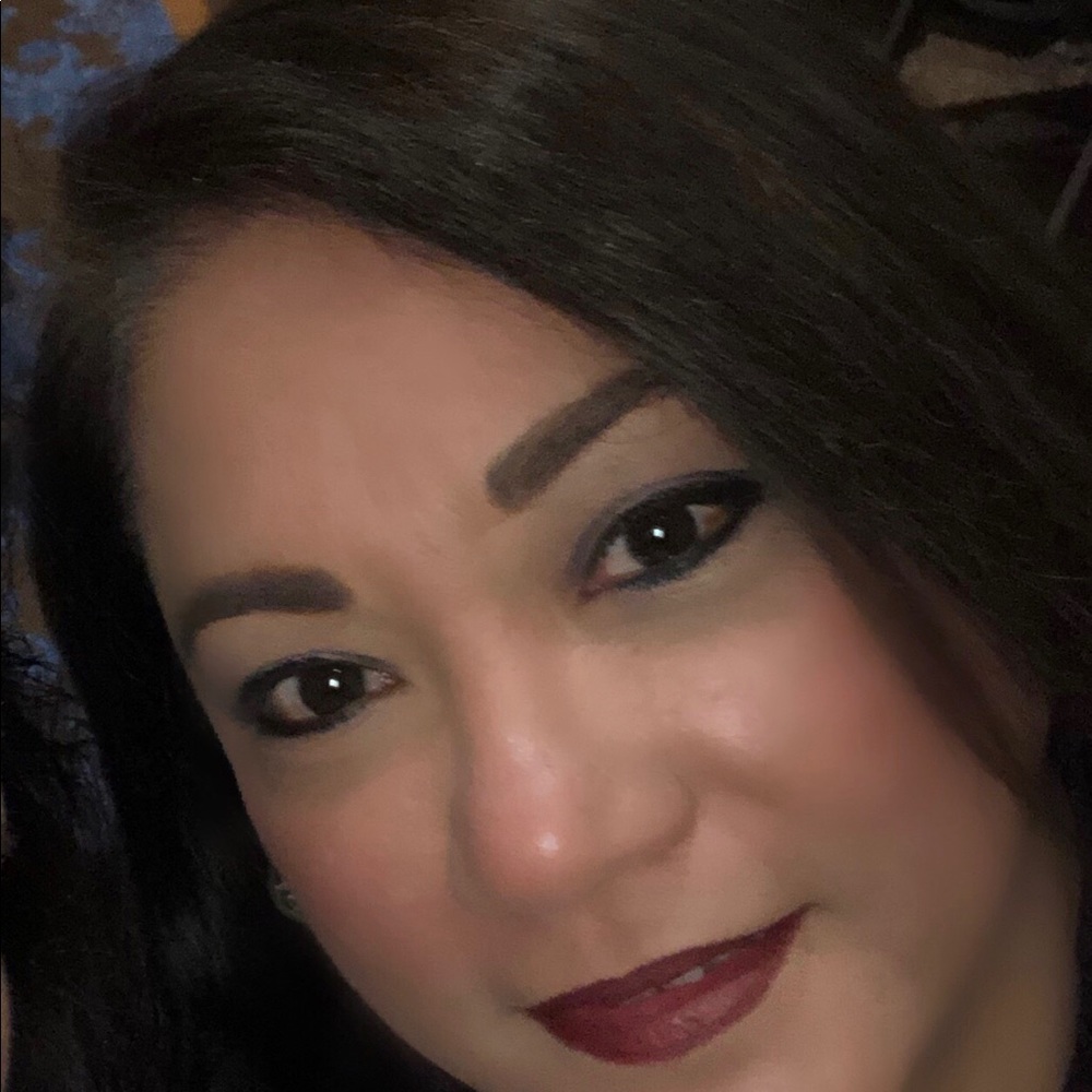 Meet your Posher, Ree - Picture 2 of 3